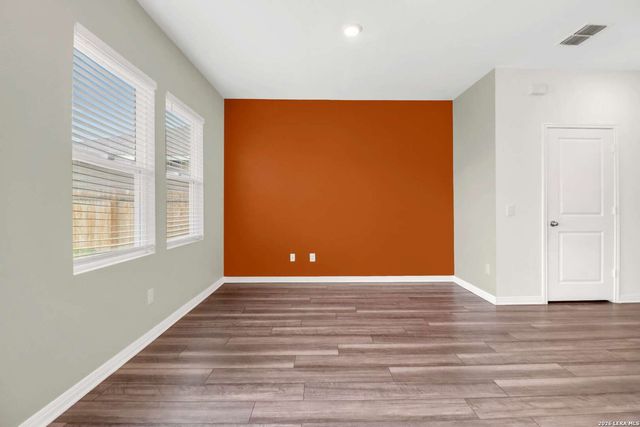 7723 FERN HOLW, San Antonio, TX 78252