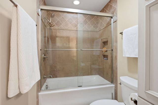 2840 Manola Drive, Columbus, OH 43209