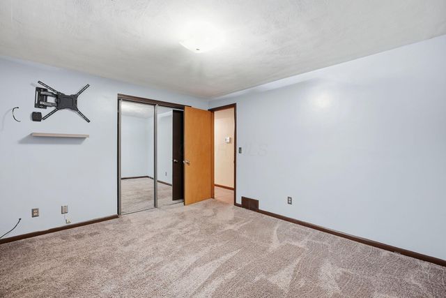 2840 Manola Drive, Columbus, OH 43209