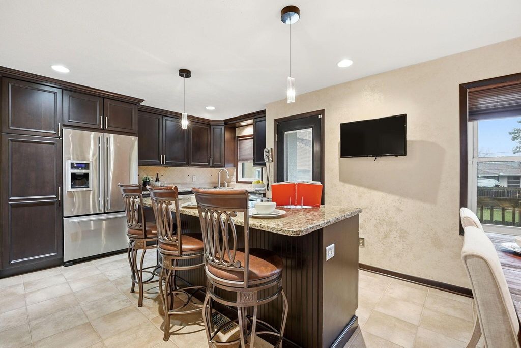 2840 Manola Drive, Columbus, OH 43209