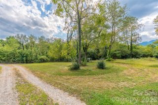 16 Arda Drive, Candler, NC 28715
