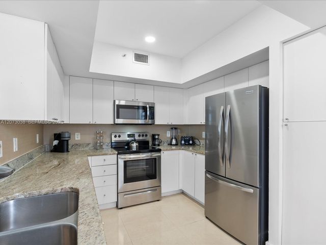 17375 Collins Avenue 808, Sunny Isles Beach, FL 33160