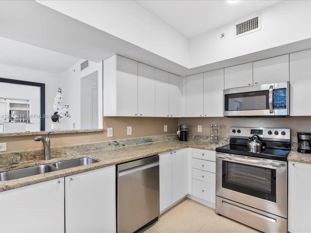 17375 Collins Avenue 808, Sunny Isles Beach, FL 33160