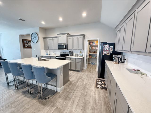 600 Bayonet Drive, Fort Worth, TX 76108