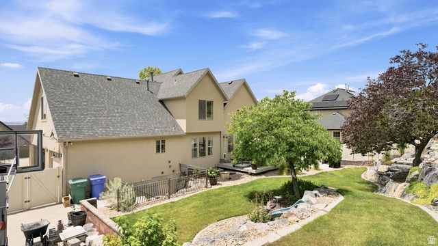 9498 N CANYON HEIGHTS DR, Cedar Hills, UT 84062