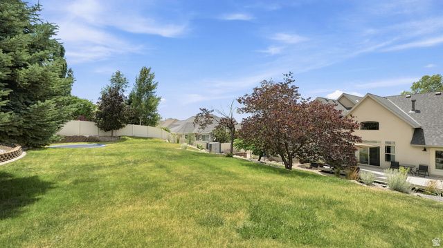 9498 N CANYON HEIGHTS DR, Cedar Hills, UT 84062