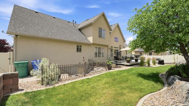 9498 N CANYON HEIGHTS DR, Cedar Hills, UT 84062
