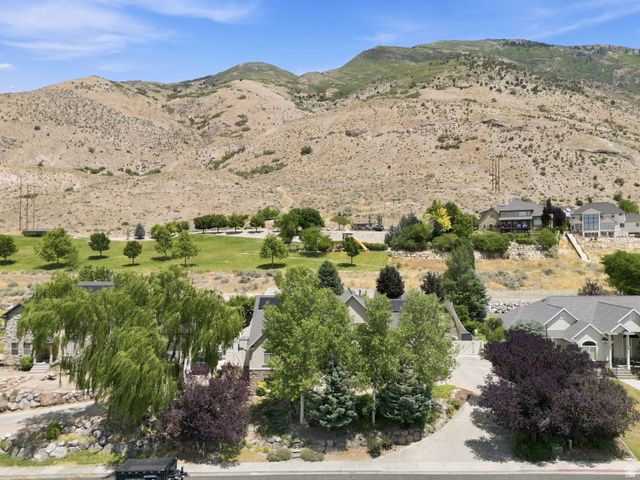9498 N CANYON HEIGHTS DR, Cedar Hills, UT 84062