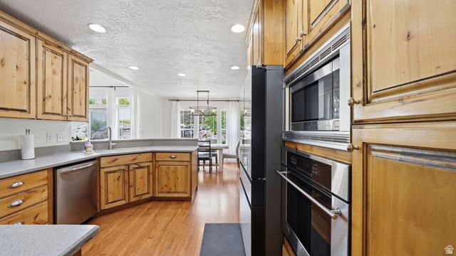 9498 N CANYON HEIGHTS DR, Cedar Hills, UT 84062