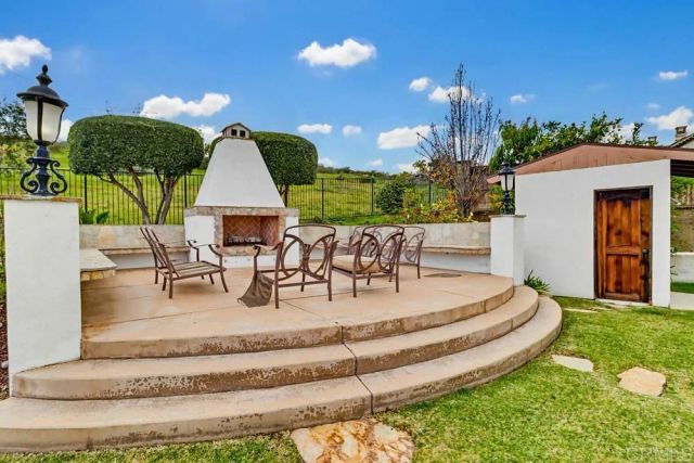 2932 Ranch Gate Rd, Chula Vista, CA 91914