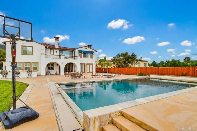 2932 Ranch Gate Rd, Chula Vista, CA 91914