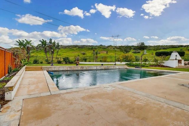 2932 Ranch Gate Rd, Chula Vista, CA 91914