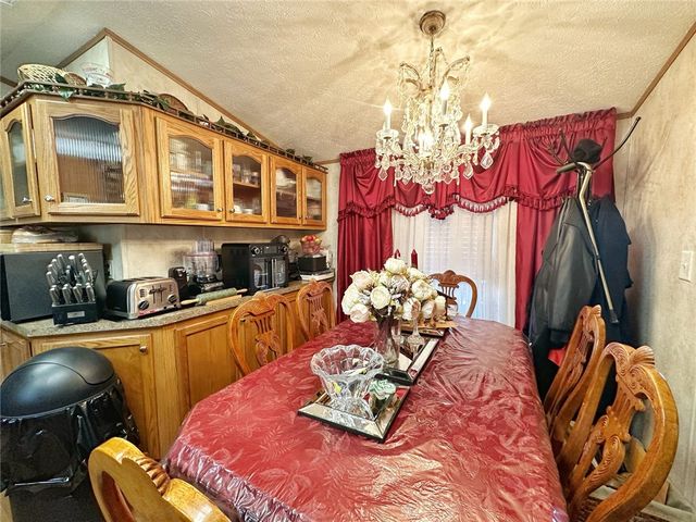 702 Dauphin Dr, Cranberry Twp, PA 16066