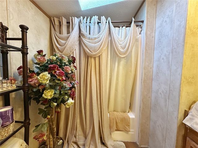 702 Dauphin Dr, Cranberry Twp, PA 16066