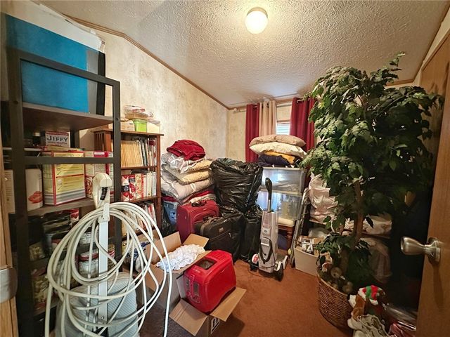 702 Dauphin Dr, Cranberry Twp, PA 16066