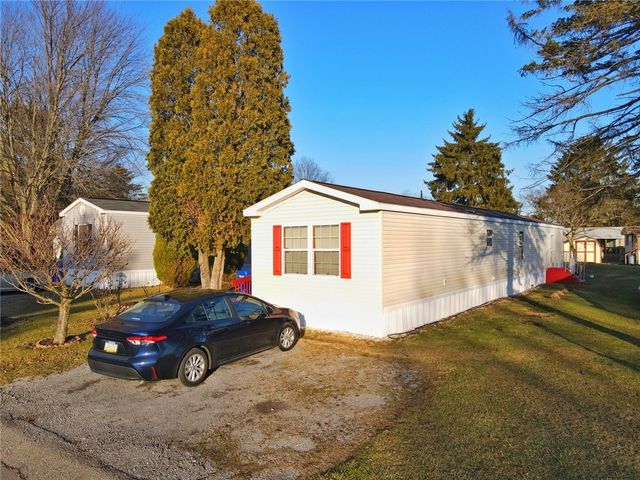 702 Dauphin Dr, Cranberry Twp, PA 16066