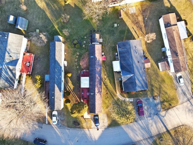 702 Dauphin Dr, Cranberry Twp, PA 16066