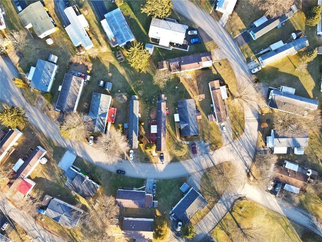 702 Dauphin Dr, Cranberry Twp, PA 16066