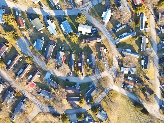 702 Dauphin Dr, Cranberry Twp, PA 16066