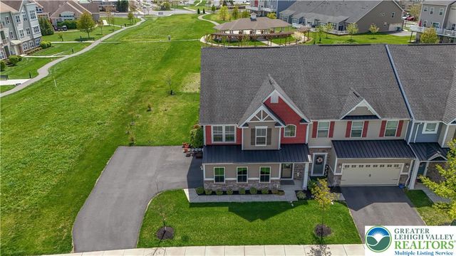 4746 Dealtrey Drive, Bethlehem Twp, PA 18045