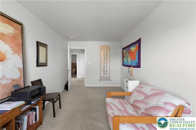 4746 Dealtrey Drive, Bethlehem Twp, PA 18045