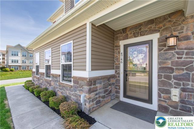 4746 Dealtrey Drive, Bethlehem Twp, PA 18045