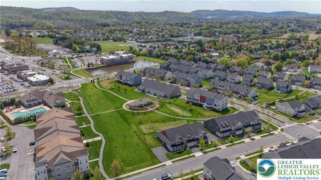 4746 Dealtrey Drive, Bethlehem Twp, PA 18045