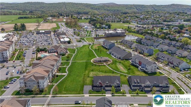 4746 Dealtrey Drive, Bethlehem Twp, PA 18045