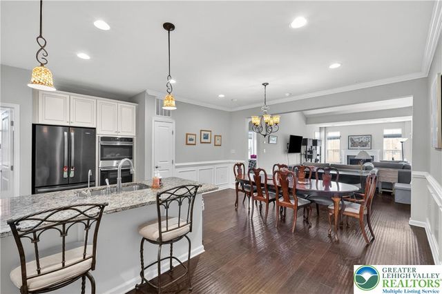 4746 Dealtrey Drive, Bethlehem Twp, PA 18045