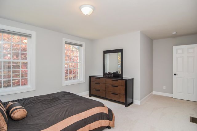 26 Constance Street, Merrimack, NH 03054