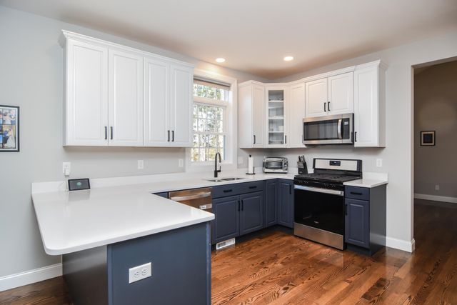 26 Constance Street, Merrimack, NH 03054