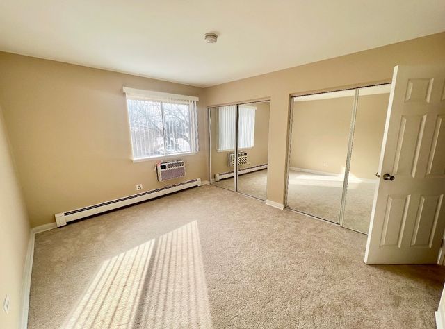 1461 N Winslowe Drive 304, Palatine, IL 60074