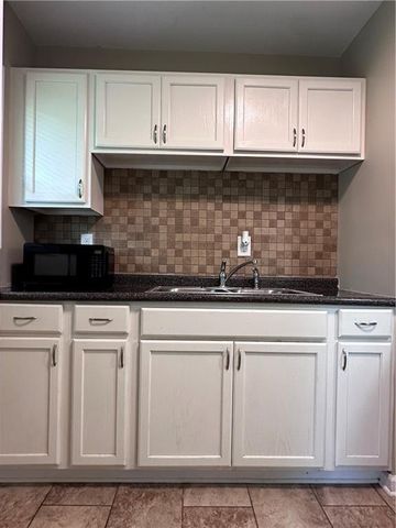 4315 Elkan Avenue, Macon, GA 31206