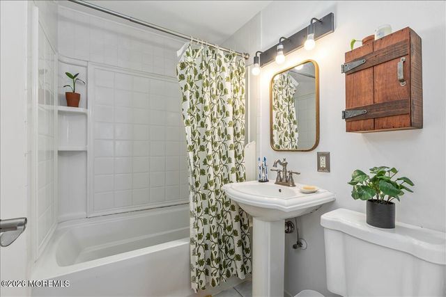 208 4th Street, Hazlet, NJ 07734