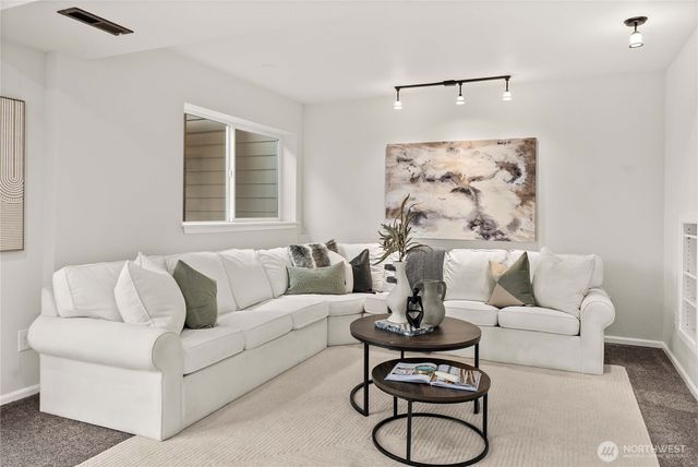 14711 SE 274th Court, Kent, WA 98042