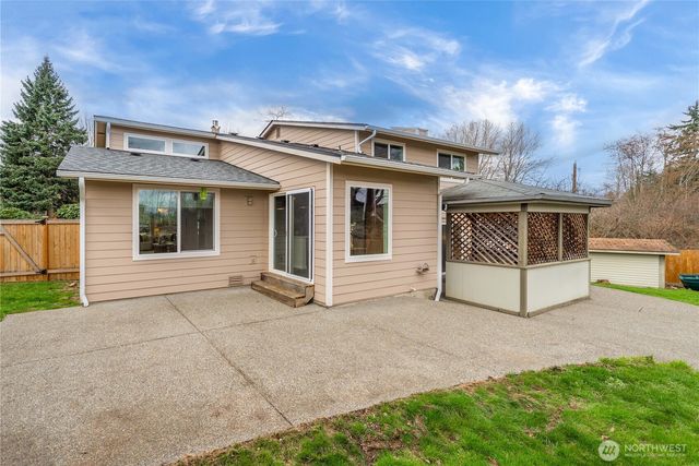 14711 SE 274th Court, Kent, WA 98042