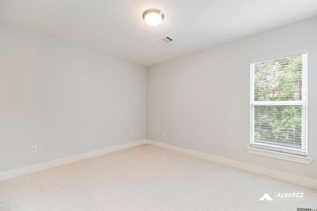 25281 Burlington Dr, Denham Springs, LA 70726