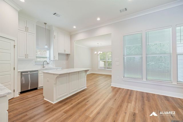 25281 Burlington Dr, Denham Springs, LA 70726