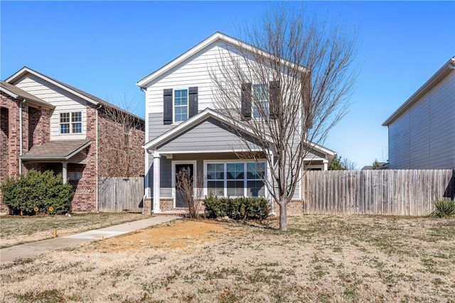 121 Carrington Avenue B, Lowell, AR 72745