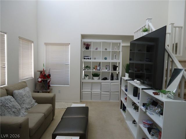 5628 Dawn Falls Street, Las Vegas, NV 89148