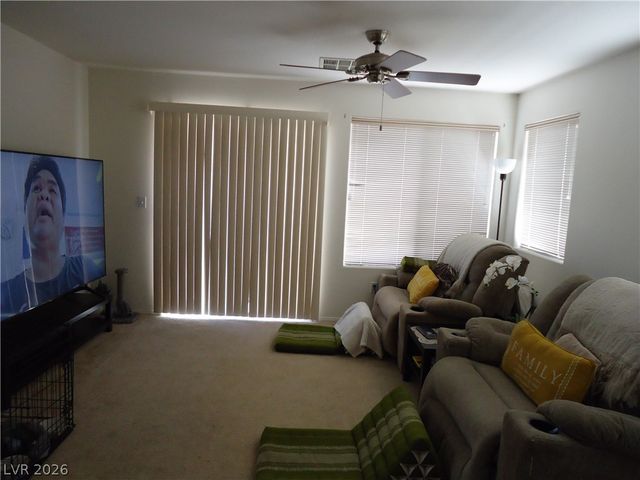 5628 Dawn Falls Street, Las Vegas, NV 89148