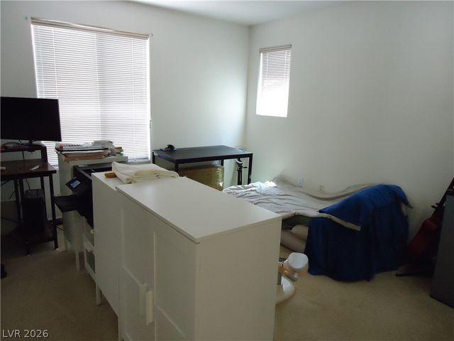 5628 Dawn Falls Street, Las Vegas, NV 89148
