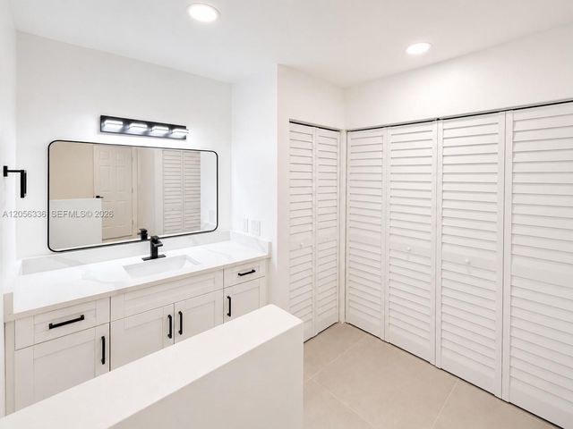 17343 NW 66th Pl, Hialeah, FL 33015