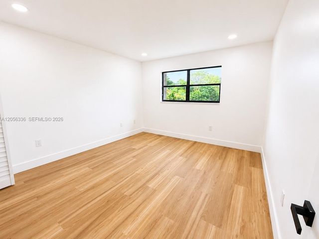 17343 NW 66th Pl, Hialeah, FL 33015
