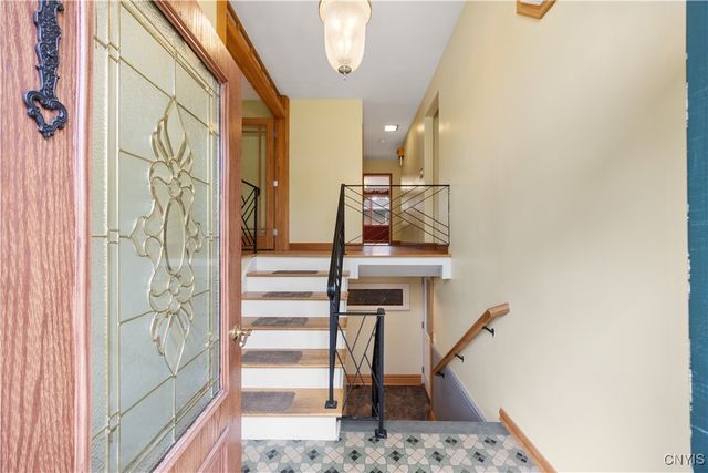 101 Hatherly Road, Syracuse, NY 13224