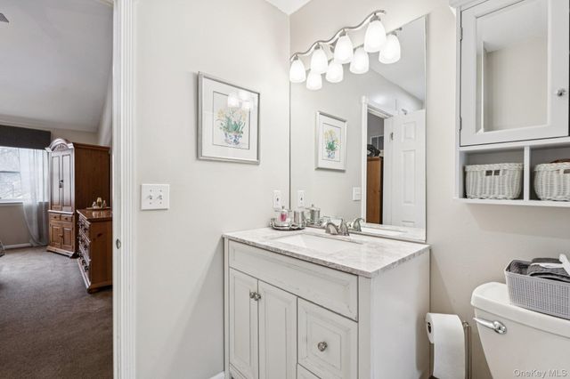 2 Robert Crescent, Stony Brook, NY 11790