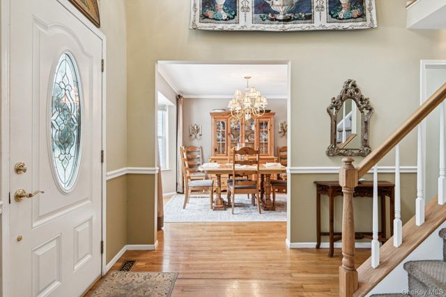 2 Robert Crescent, Stony Brook, NY 11790