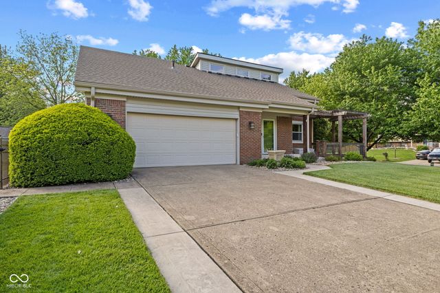 2 Marley Court, Whiteland, IN 46184
