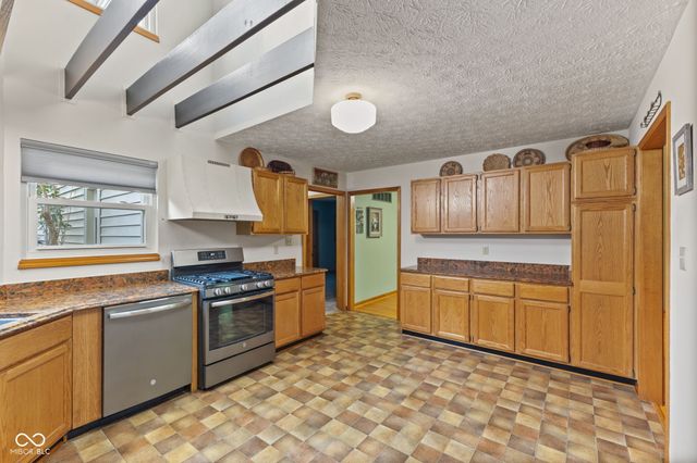 2 Marley Court, Whiteland, IN 46184