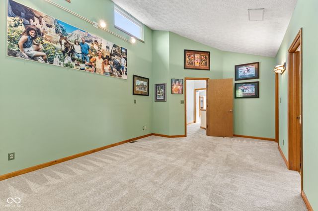 2 Marley Court, Whiteland, IN 46184
